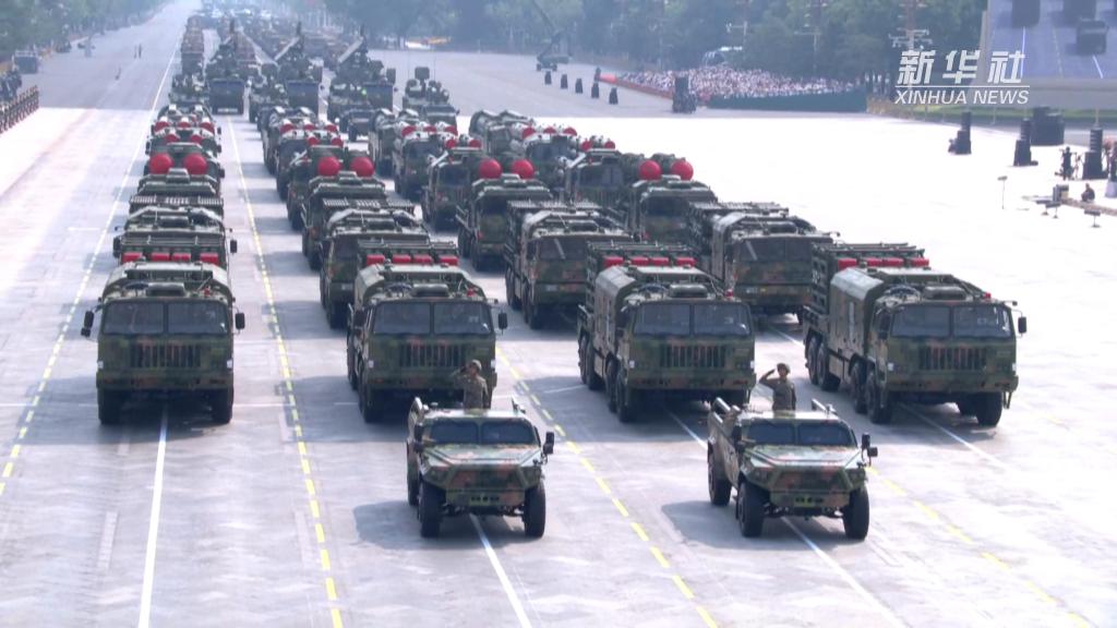 阅兵现场丨对空抗击方队：构筑起防空御天的坚固屏障
