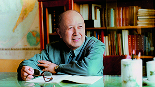 錢學(xué)森：外國(guó)人能搞的，中國(guó)人為什么不能搞？