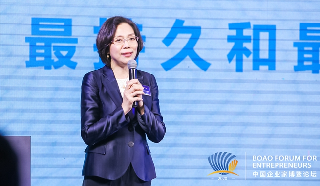 哈爾濱市文化廣電和旅游局黨組書記、局長(zhǎng)蘭峰 主題演講