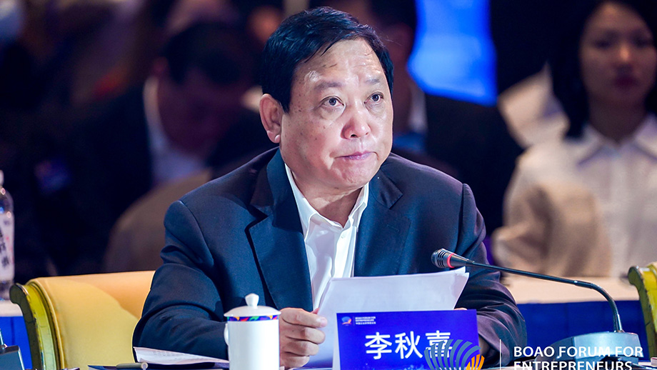 汾酒李秋喜：強(qiáng)起來(lái)，是每一個(gè)中國(guó)企業(yè)的責(zé)任和使命