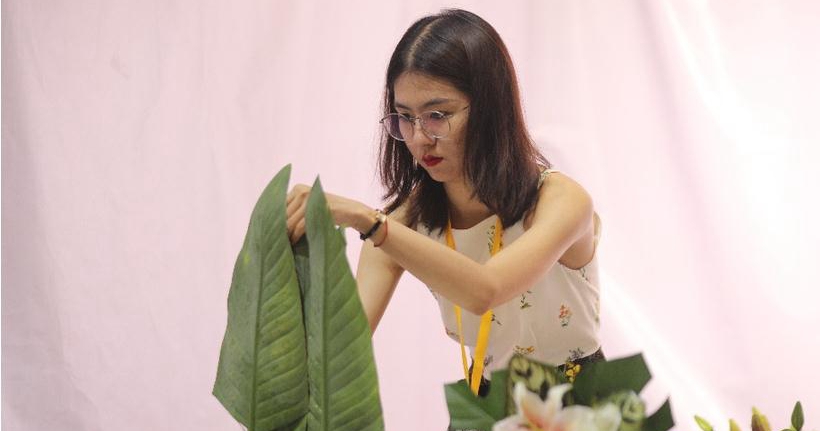 視頻|如此動(dòng)人，和百合來(lái)場(chǎng)約會(huì)吧！第三屆中國(guó)凌源百合節(jié)花藝大賽花絮