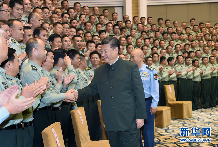 6月22日，正在山西省考察工作的中共中央總書記、國家主席、中央軍委主席習(xí)近平在太原接見駐晉部隊師以上領(lǐng)導(dǎo)干部和建制團單位主官。新華社記者 琚振華 攝