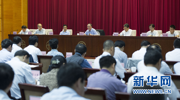 7月16日，中共中央政治局常委、中央紀(jì)委書(shū)記、中央巡視工作領(lǐng)導(dǎo)小組組長(zhǎng)王岐山在北京出席2014年中央第二輪巡視工作動(dòng)員部署會(huì)并講話。新華社記者黃敬文 攝 
