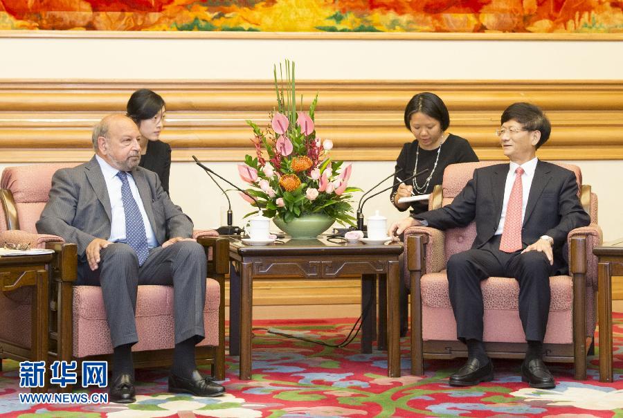 9月5日，中共中央政治局委員、中央政法委書記孟建柱在北京中南海會(huì)見國際法院院長(zhǎng)亞伯拉罕。 新華社記者 黃敬文 攝 