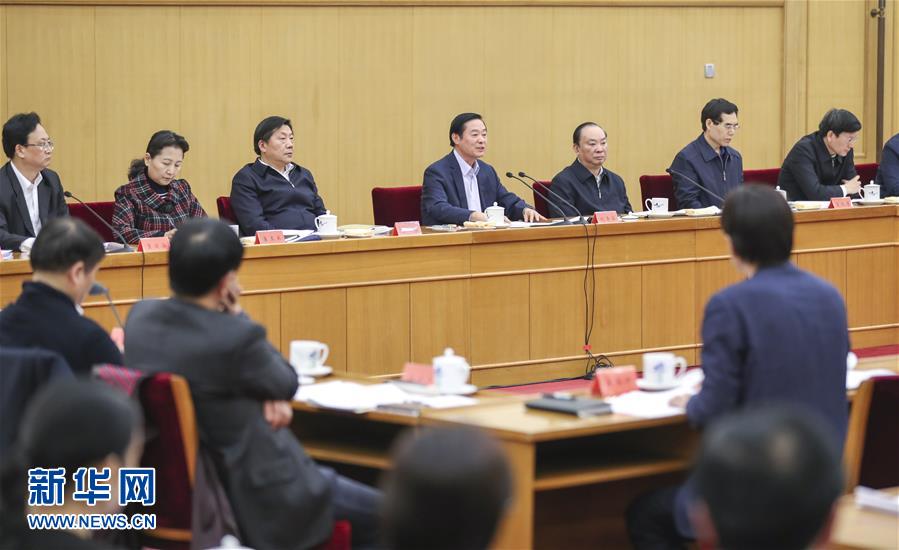 3月17日，中共中央政治局委員、中央書記處書記、中宣部部長(zhǎng)劉奇葆在北京出席中華優(yōu)秀傳統(tǒng)文化傳承發(fā)展工作座談會(huì)。 新華社記者丁林?jǐn)z