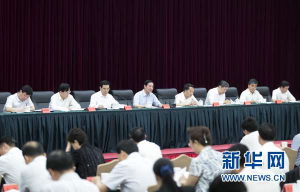 7月12日，中共中央政治局委員、中央書記處書記、中宣部部長劉奇葆在北京出席全國出版工作會議。 新華社記者 丁海濤 攝