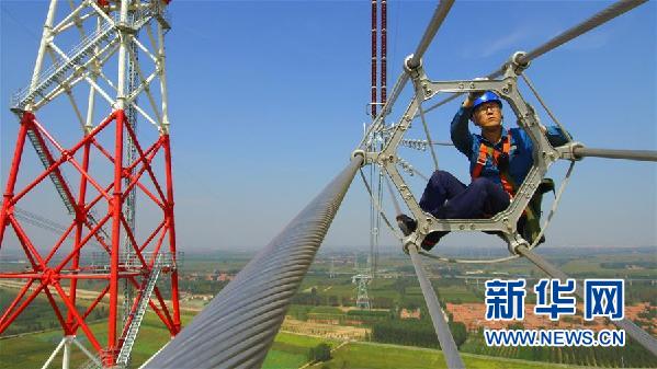 （十九大時(shí)光·圖文互動）（4）青春，在夢想的引領(lǐng)下飛揚(yáng)——來自基層蹲點(diǎn)現(xiàn)場的報(bào)道