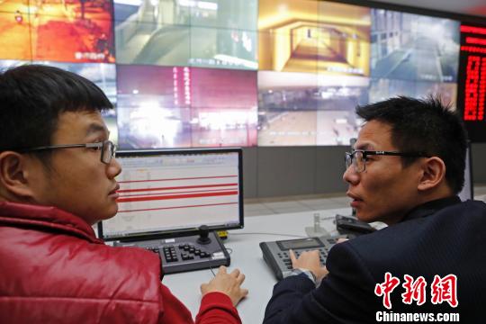寒潮來襲上海加大對流浪、乞討等人員救助力度
