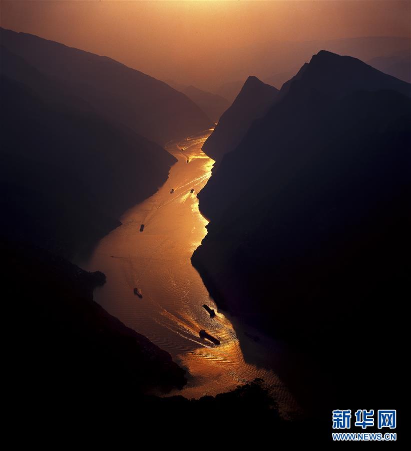 （百城百縣百企調(diào)研行·圖文互動）（7）建設長江綠色走廊再譜新章——長江三峽集團發(fā)展紀實