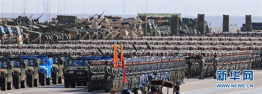 （新華全媒頭條·強軍思想引領(lǐng)新征程·圖文互動）（7）那一刻，我們光榮接受檢閱