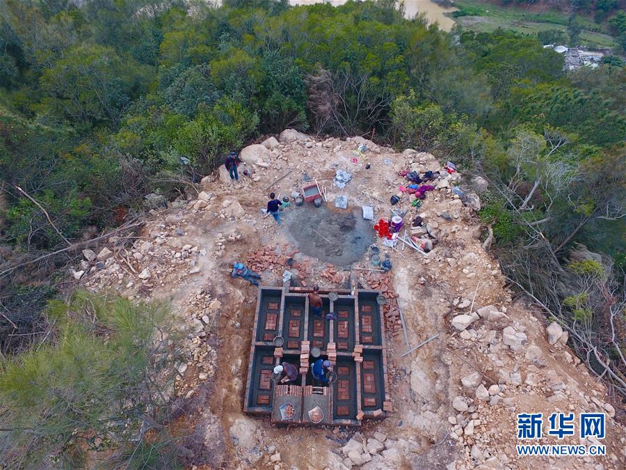 （新華視點(diǎn)·圖文互動(dòng)）（2）福州沿海：密林深處、水庫(kù)旁邊，大片豪華活人墓偷偷建造……