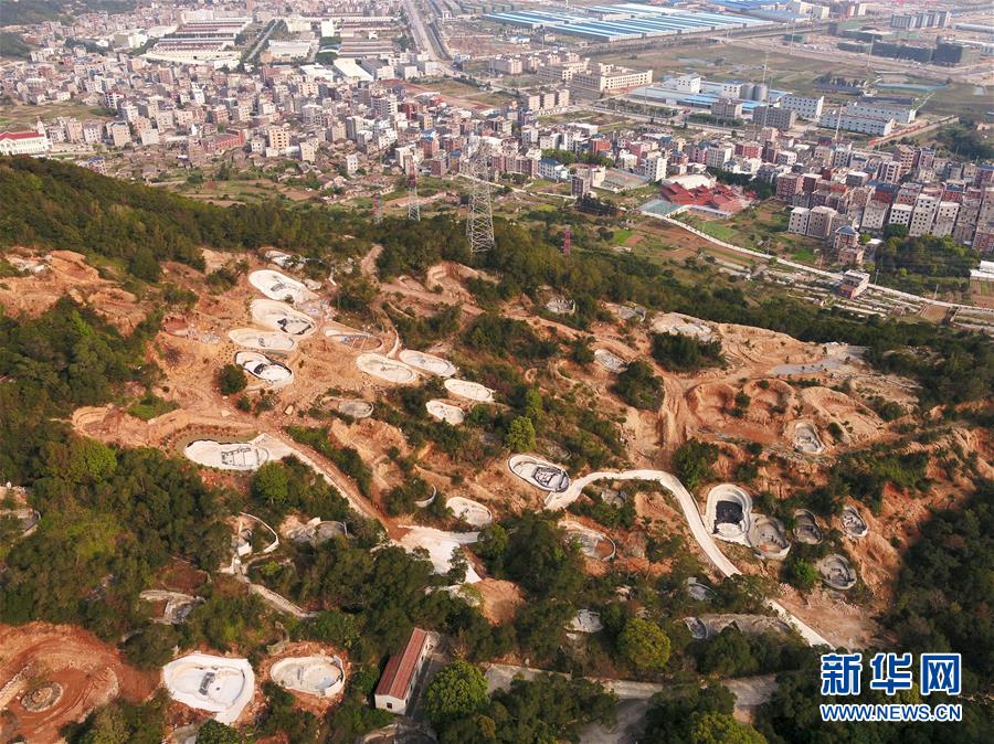 （新華視點(diǎn)·圖文互動(dòng)）（6）福州沿海：密林深處、水庫(kù)旁邊，大片豪華活人墓偷偷建造……