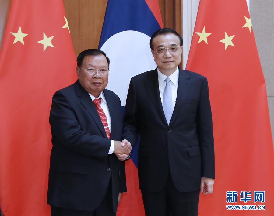 （時(shí)政）李克強(qiáng)會(huì)見老撾人革黨總書記、國家主席本揚(yáng)