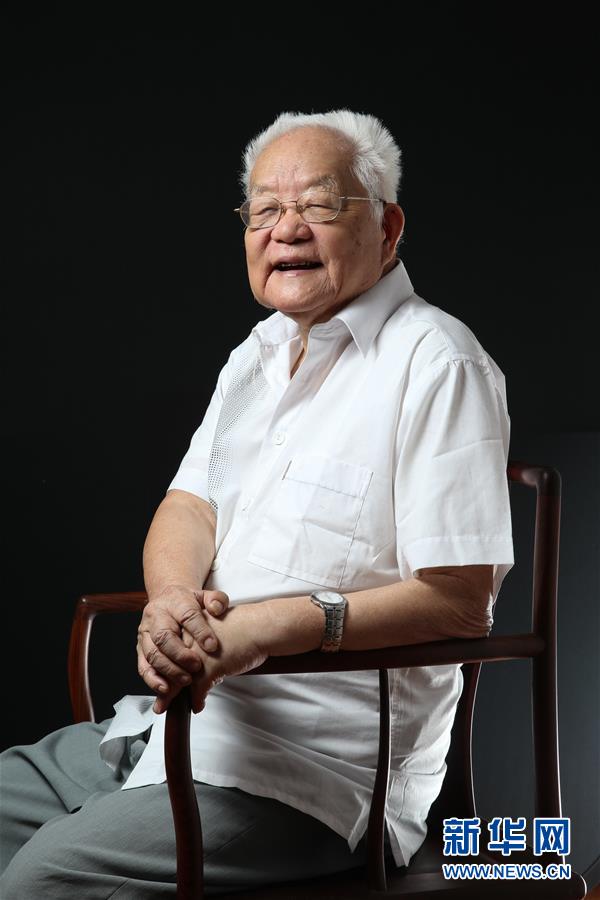 （壯麗70年·奮斗新時代——共和國榮光·圖文互動）（1）吳文?。簞?chuàng)“中國方法”，尋數(shù)學(xué)之“道”