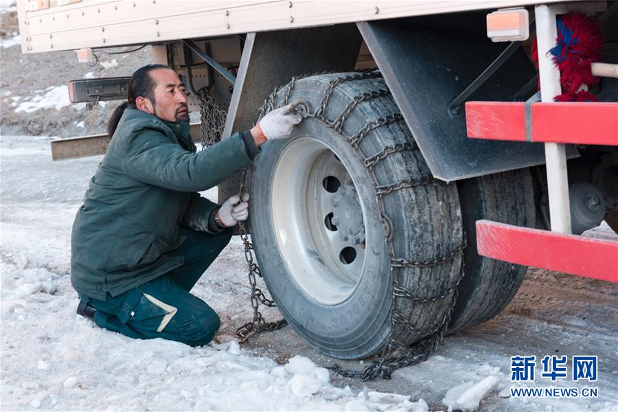 （新華全媒頭條·圖文互動）（4）格?；ㄩ_滿天路——寫在川藏公路通車65周年之際