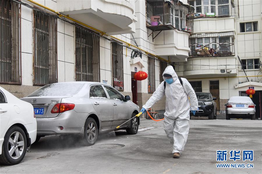 （聚焦疫情防控·圖文互動）（3）“我們多跑跑，居民更安全”——直擊新疆基層社區(qū)疫情防控