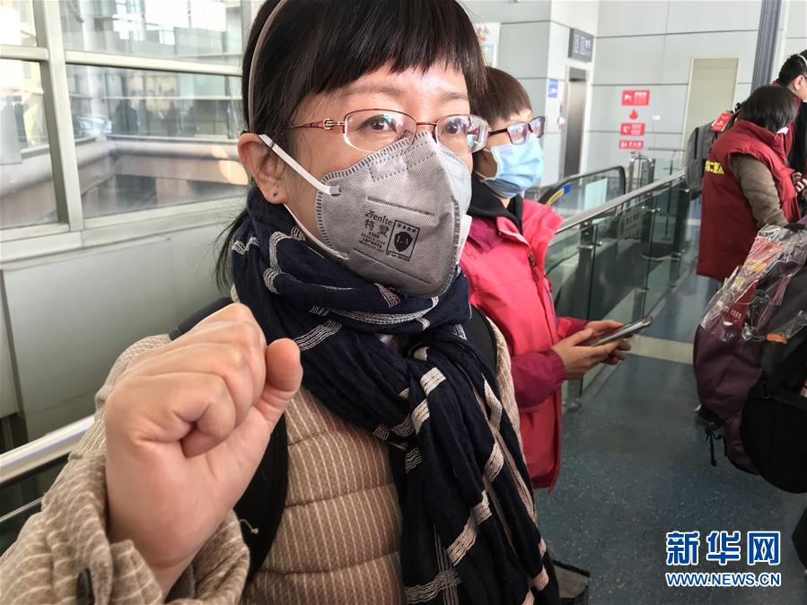 （熱點鮮報·圖文互動）（2）三代人的約定：父母送我援湖北，我給孩子樹榜樣
