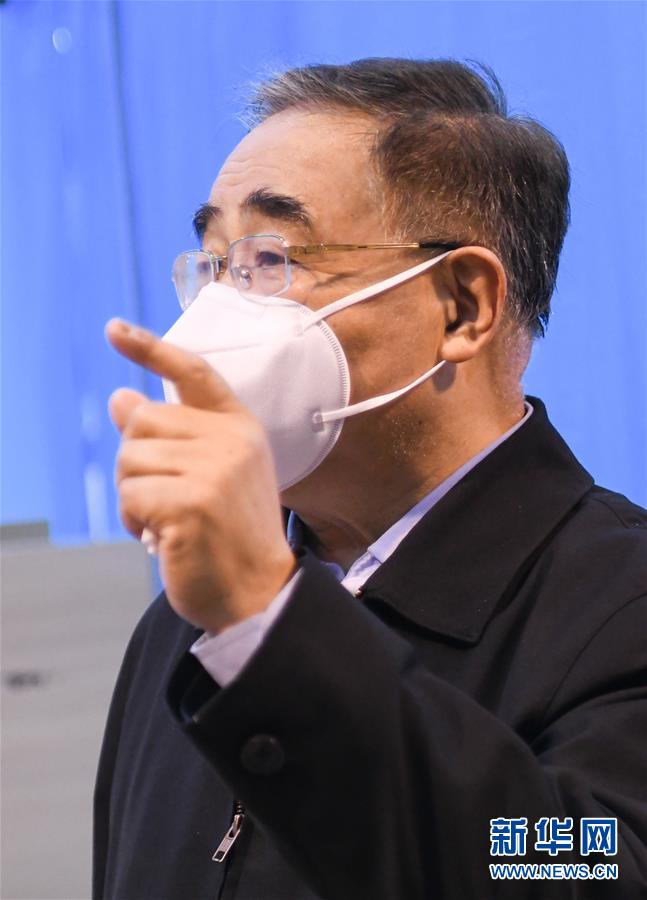 （聚焦疫情防控·圖文互動）（4）“治療輕癥患者中西醫(yī)結(jié)合很有效，不鼓勵人人吃藥來預(yù)防”——專訪中國工程院院士、天津中醫(yī)藥大學(xué)校長張伯禮