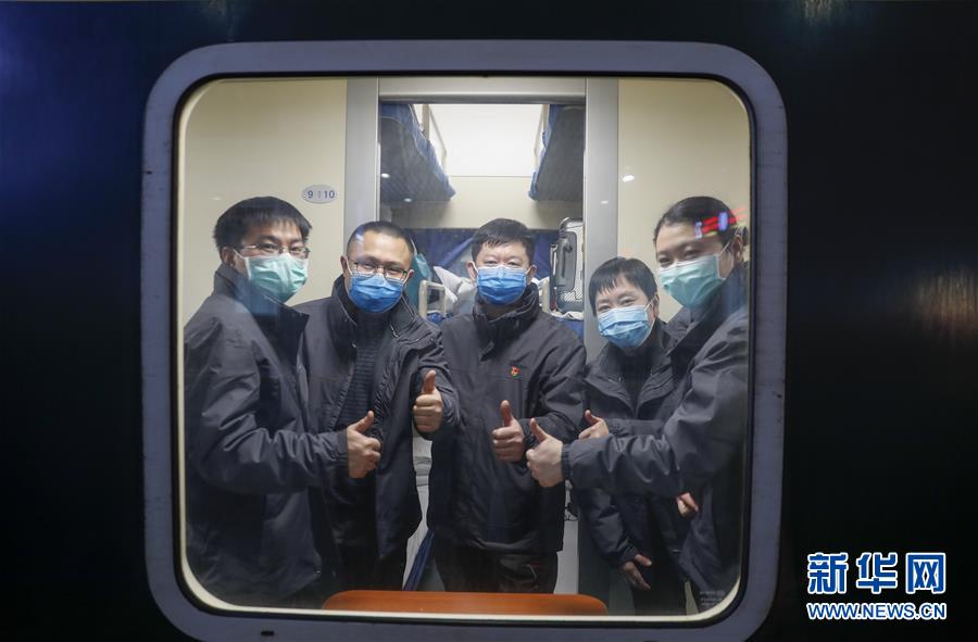 （聚焦疫情防控·對口支援19省份在奮戰(zhàn)·圖文互動）（1）“當我們摘下口罩，看到彼此勝利的微笑”——重慶對口支援孝感市抗擊疫情紀實