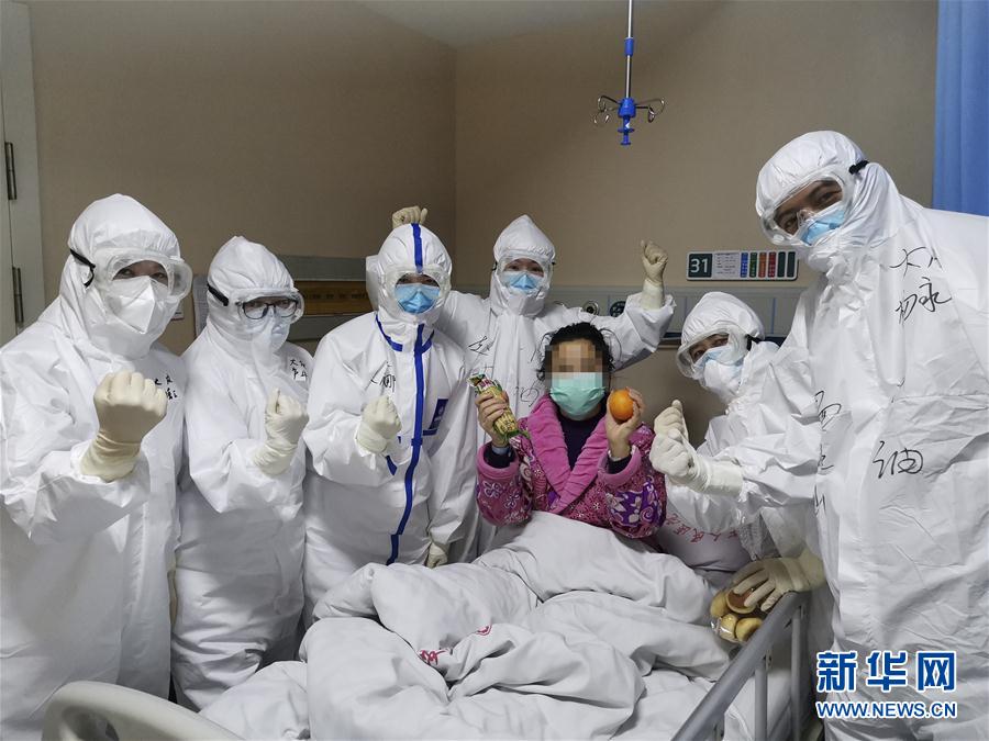 （在習(xí)近平新時(shí)代中國(guó)特色社會(huì)主義思想指引下——新時(shí)代新作為新篇章·習(xí)近平總書記關(guān)切事·圖文互動(dòng)）（10）不放松！——各地努力抓緊抓實(shí)抓細(xì)疫情防控