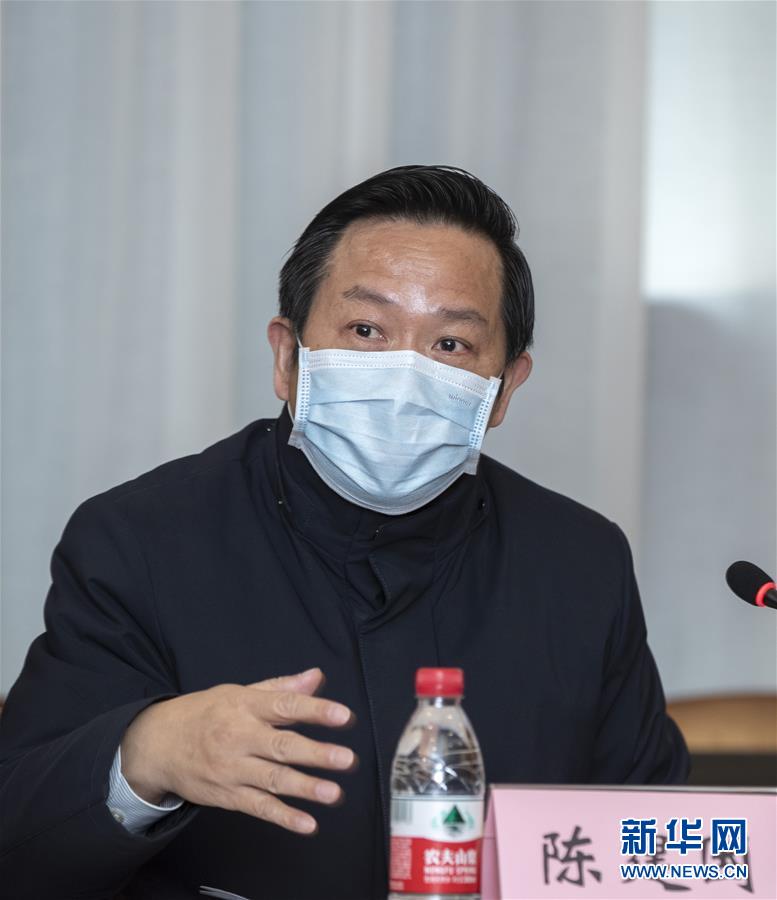 （聚焦疫情防控·圖文互動）（2）急防控所急，沖鋒勇向前——華中科技大學(xué)以科研攻關(guān)推動疫情防控救治觀察