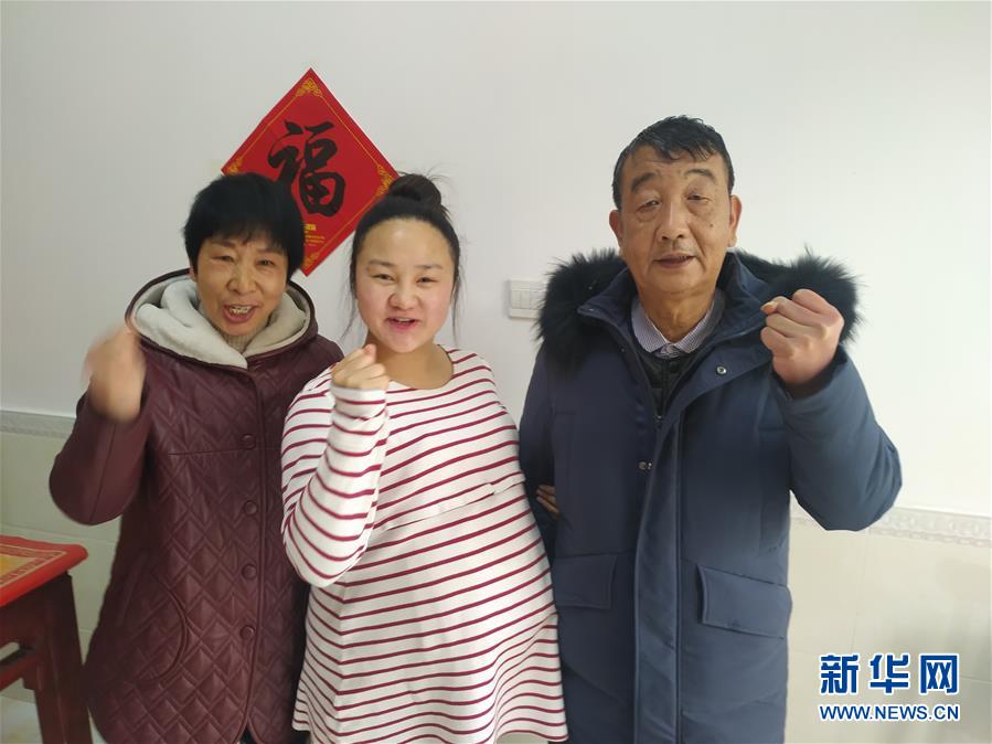 （一線抗疫群英譜·圖文互動(dòng)）（4）羅文浩：“女兒，你的名字里有溫暖，有榮光！”