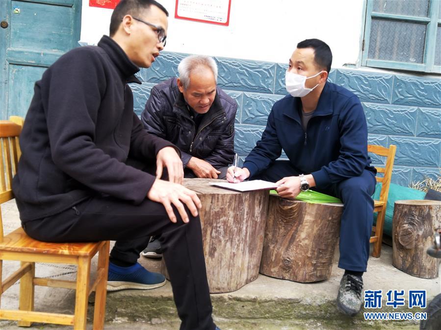 （習(xí)近平致敬的戰(zhàn)“疫”英雄·下沉干部篇·圖文互動(dòng)）（6）他們，挺身而出守防線