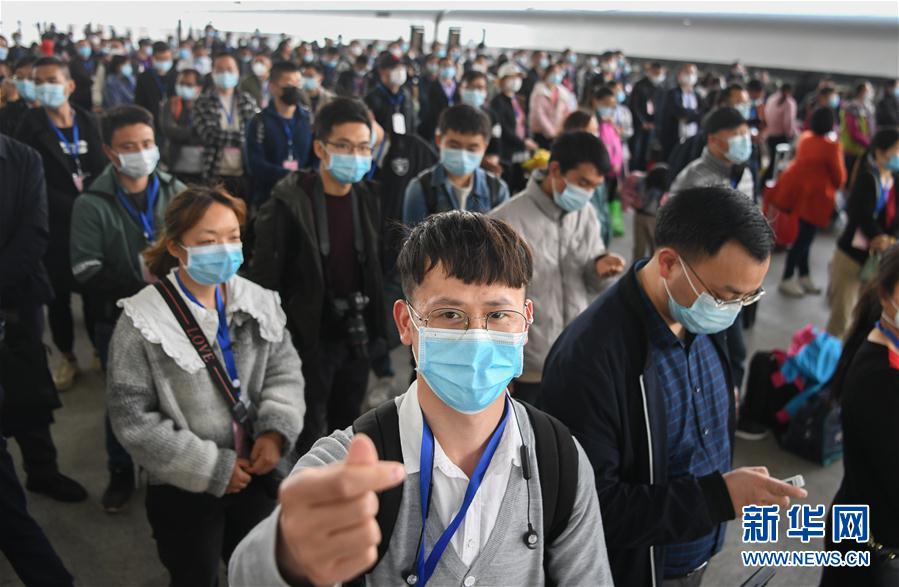 （新華全媒頭條·圖文互動）（4）春天，匯聚復(fù)蘇的力量——寫在2020年首季中國經(jīng)濟收官之際