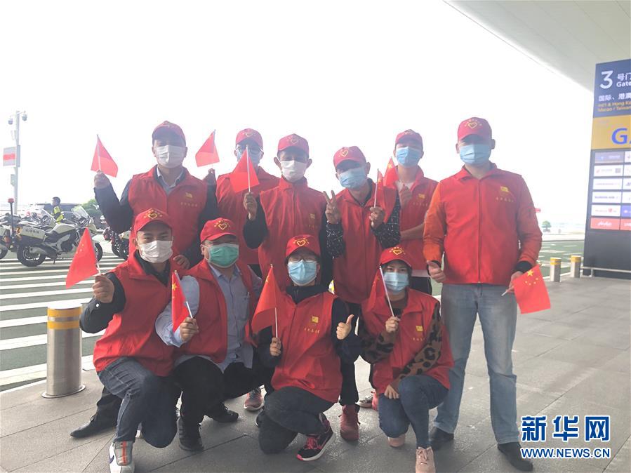 （新華全媒頭條·習近平致敬的戰(zhàn)“疫”英雄·武漢人民篇·圖文互動）（10）壯哉，大武漢——獻給英雄的武漢人民