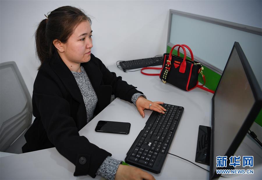 （聚焦復工復產·圖文互動）（1）新疆創(chuàng)業(yè)：回鄉(xiāng)與離鄉(xiāng) 旅游+電商 