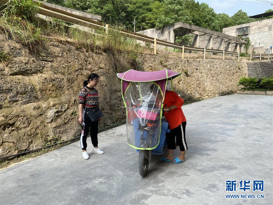 （決戰(zhàn)決勝脫貧攻堅(jiān)·圖文互動）（3）三個土家女人見證一口刀村搬遷史
