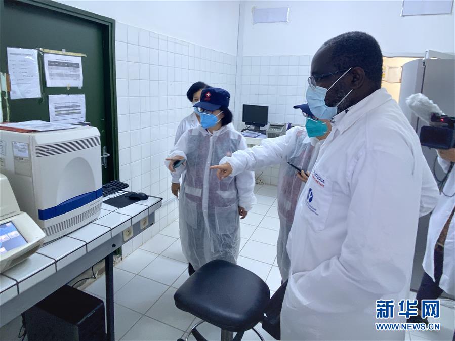（新華全媒頭條·圖文互動）（13）“始終把人民群眾生命安全和身體健康放在第一位”——中國抗疫彰顯“生命至上、人民至上”理念