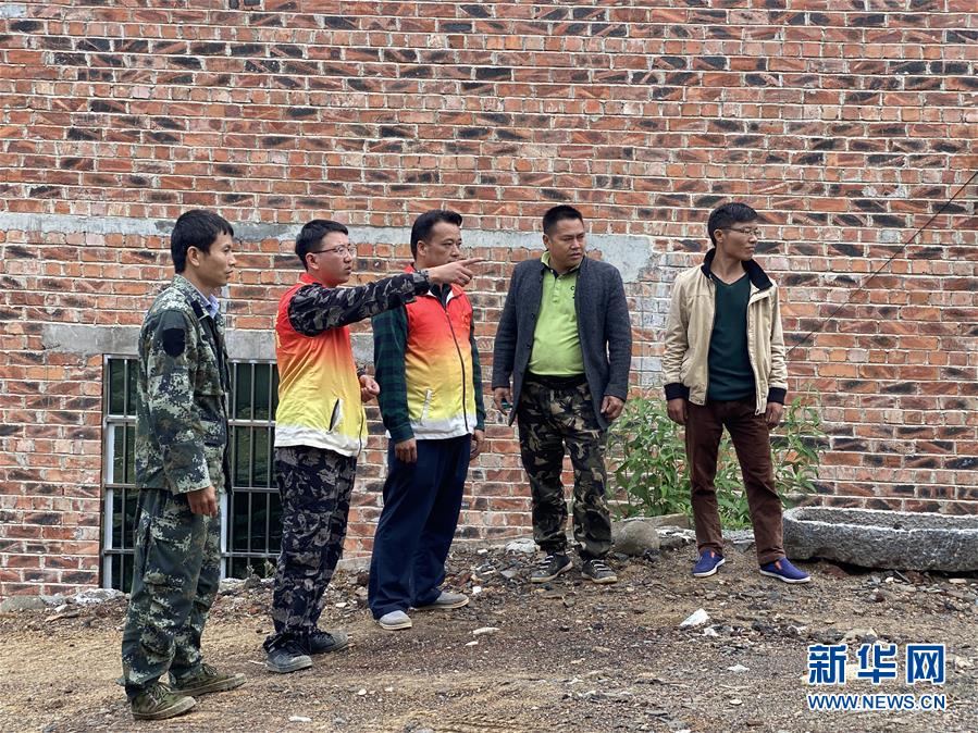 （在習(xí)近平新時(shí)代中國特色社會主義思想指引下——新時(shí)代新作為新篇章·習(xí)近平總書記關(guān)切事·圖文互動(dòng)）（5）青春做伴，西部放歌——走近扎根西部建設(shè)邊疆的大學(xué)生們