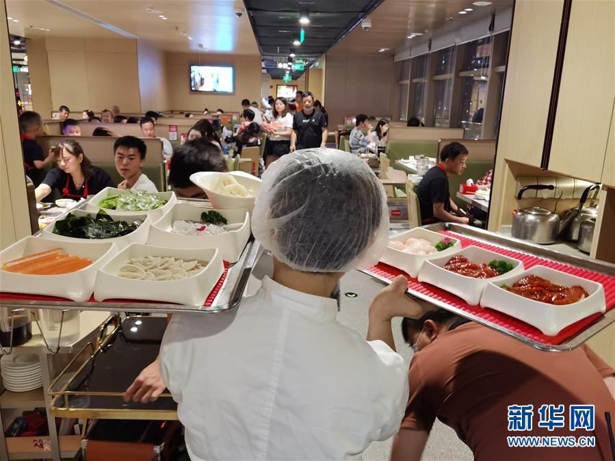 （在習(xí)近平新時(shí)代中國(guó)特色社會(huì)主義思想指引下——新時(shí)代新作為新篇章·習(xí)近平總書(shū)記關(guān)切事·圖文互動(dòng)）（2）珍惜盤(pán)中餐，狠剎浪費(fèi)風(fēng)——各地積極行動(dòng)堅(jiān)決制止餐飲浪費(fèi)