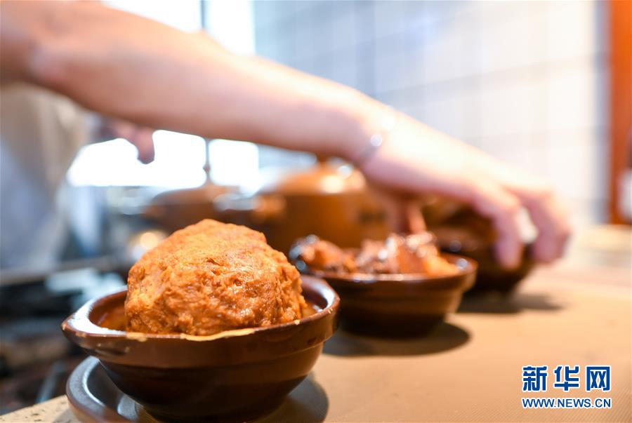 （在習(xí)近平新時(shí)代中國(guó)特色社會(huì)主義思想指引下——新時(shí)代新作為新篇章·習(xí)近平總書(shū)記關(guān)切事·圖文互動(dòng)）（7）珍惜盤(pán)中餐，狠剎浪費(fèi)風(fēng)——各地積極行動(dòng)堅(jiān)決制止餐飲浪費(fèi)
