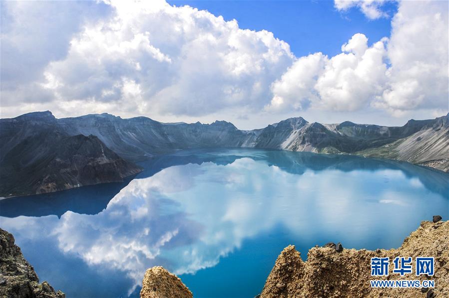 （新華全媒頭條·走向我們的小康生活·圖文互動）（9）黑土地上是我家——在吉林，一瞥中國東北鄉(xiāng)村美麗未來