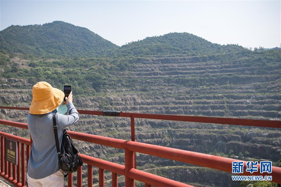 （走向我們的小康生活·圖文互動）（2）游客來了，小康近了——生態(tài)旅游引領湖北山區(qū)蝶變二三事