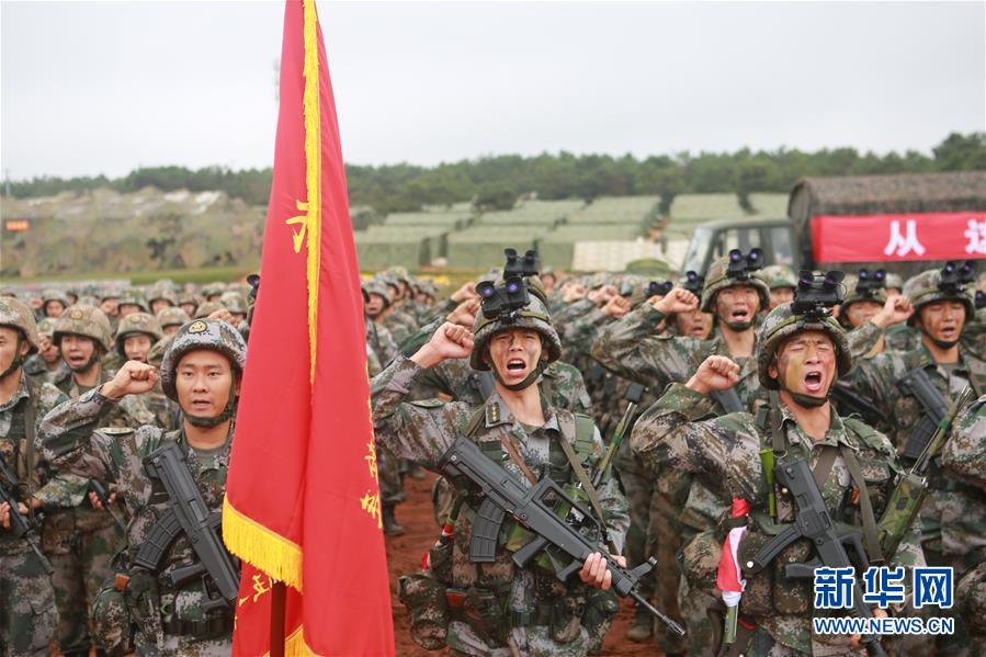 （在習(xí)近平強(qiáng)軍思想指引下·我們?cè)趹?zhàn)位報(bào)告·圖文互動(dòng)）（1）千里移防，鐵心跟黨走——南部戰(zhàn)區(qū)陸軍第75集團(tuán)軍某紅軍旅政治建軍、練兵備戰(zhàn)記事