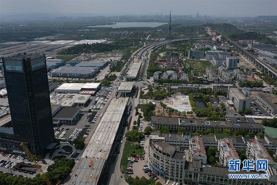 （在習(xí)近平新時代中國特色社會主義思想指引下——新時代新作為新篇章·習(xí)近平總書記關(guān)切事·圖文互動）（3）新機(jī)遇、新引擎——重大工程重大項目建設(shè)新動向觀察