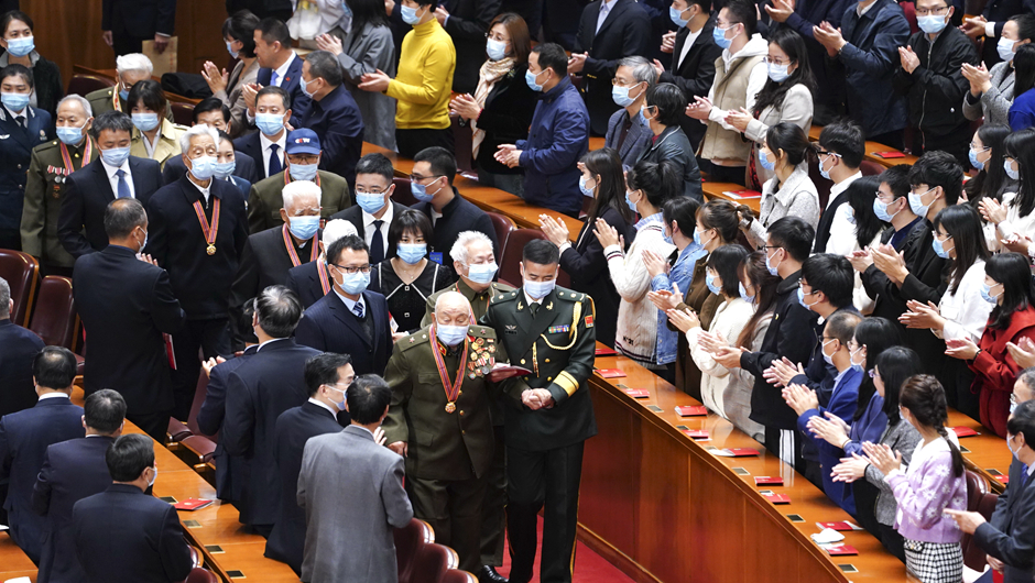 大會前，志愿軍老同志入場