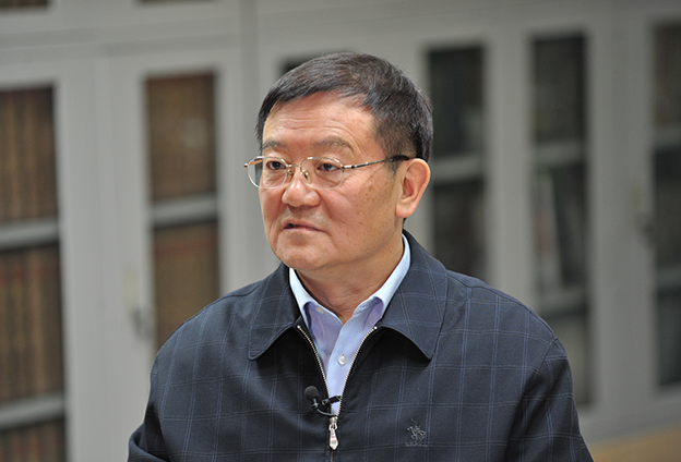 座談會(huì)召開(kāi)既有“里程碑”的歷史意義，也有“指南針”的現(xiàn)實(shí)意義