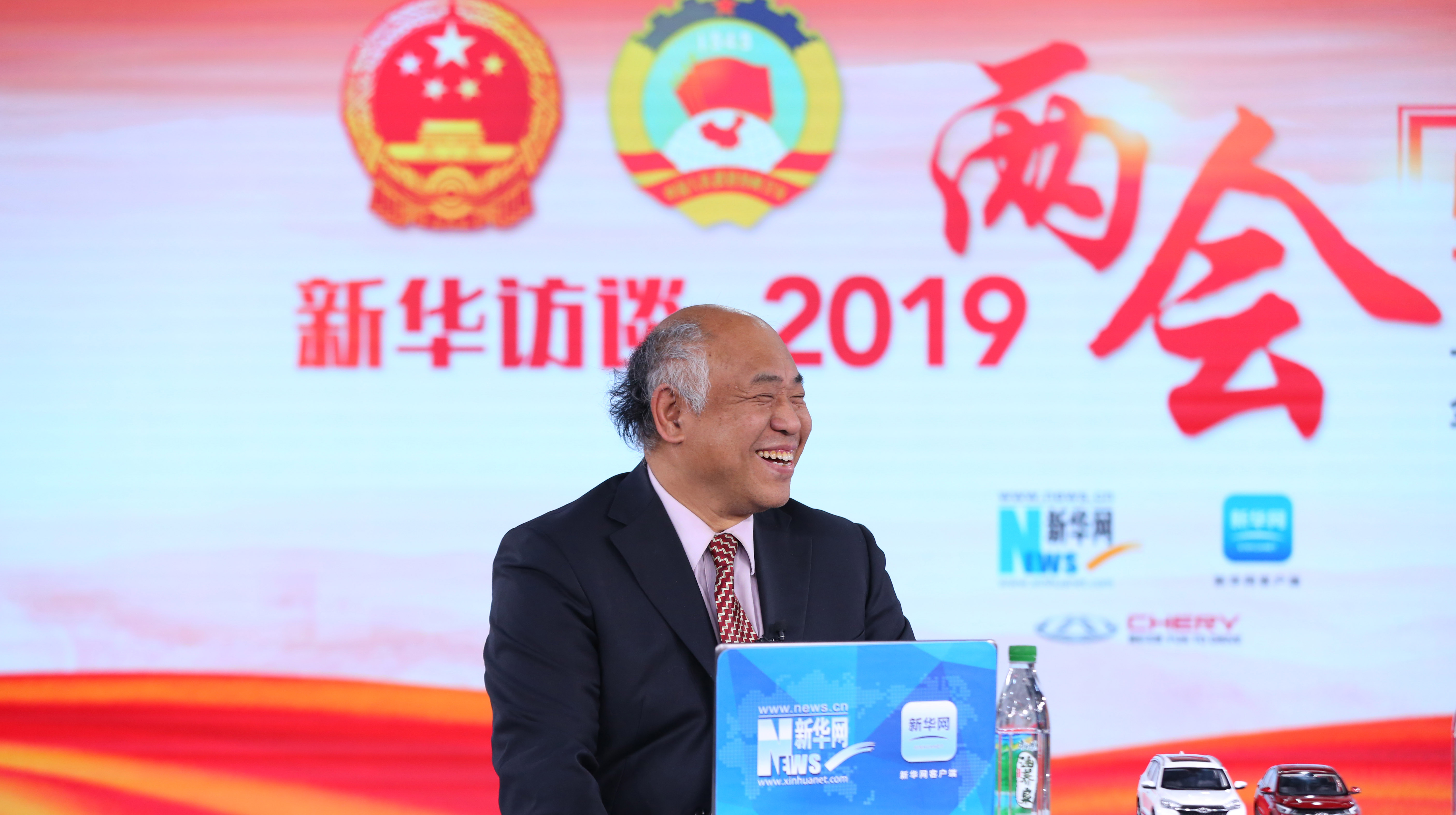 楊宜勇：宏觀調(diào)控首次將就業(yè)與財(cái)政、貨幣政策工具并列