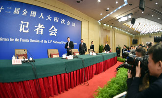 尚福林、劉士余、項俊波等步入會場
