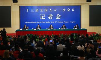 科技部部長(zhǎng)萬鋼等就“加快建設(shè)創(chuàng)新型國(guó)家”答記者問