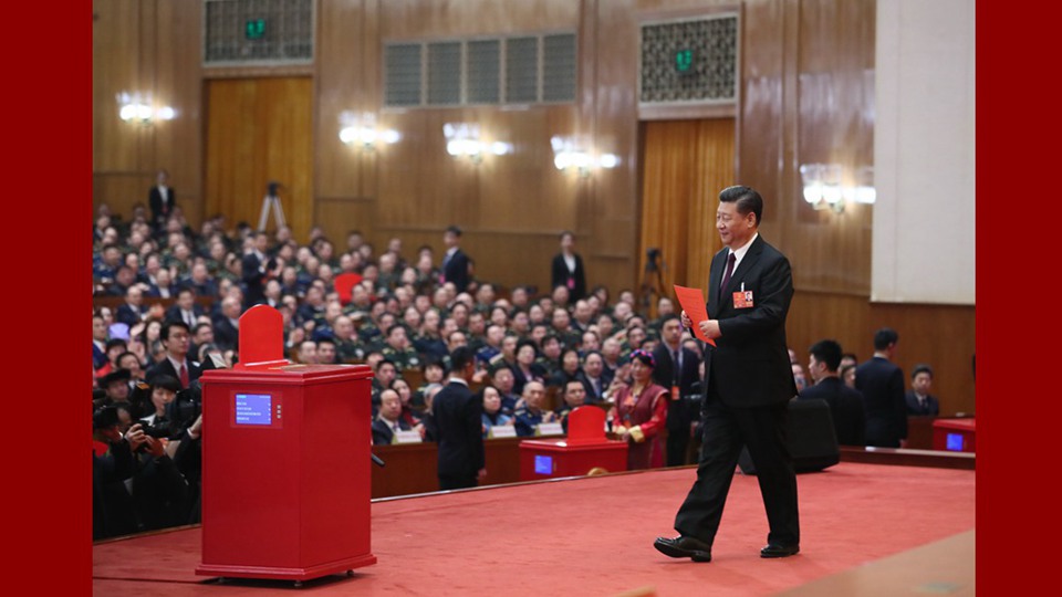 習(xí)近平當(dāng)選國家主席、中央軍委主席