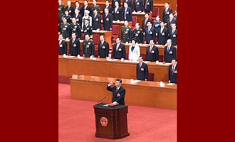 習(xí)近平當(dāng)選國家主席、中央軍委主席