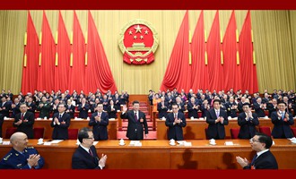 習(xí)近平當(dāng)選國家主席、中央軍委主席