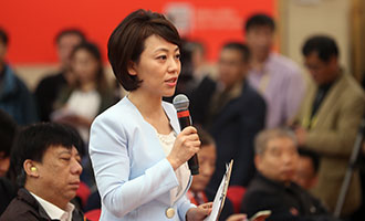 中央電視臺(tái)、中國(guó)國(guó)際電視臺(tái)記者提問(wèn)