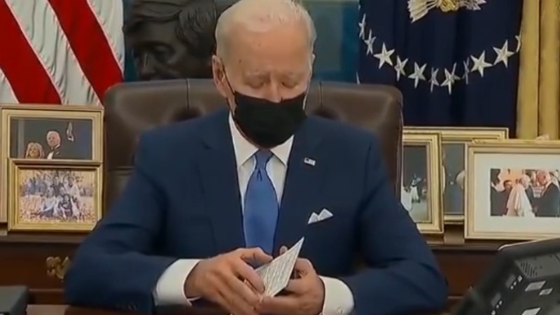 美國(guó)FBI遇數(shù)十年來(lái)最血腥事件！拜登慰問(wèn)遇害特工家屬