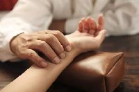 【健康解碼】中醫(yī)藥如何治療股骨頭壞死？